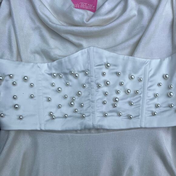 White pearl corset mini dress with off the shoulder flutter sleeves, coquette - Picture 3 of 10